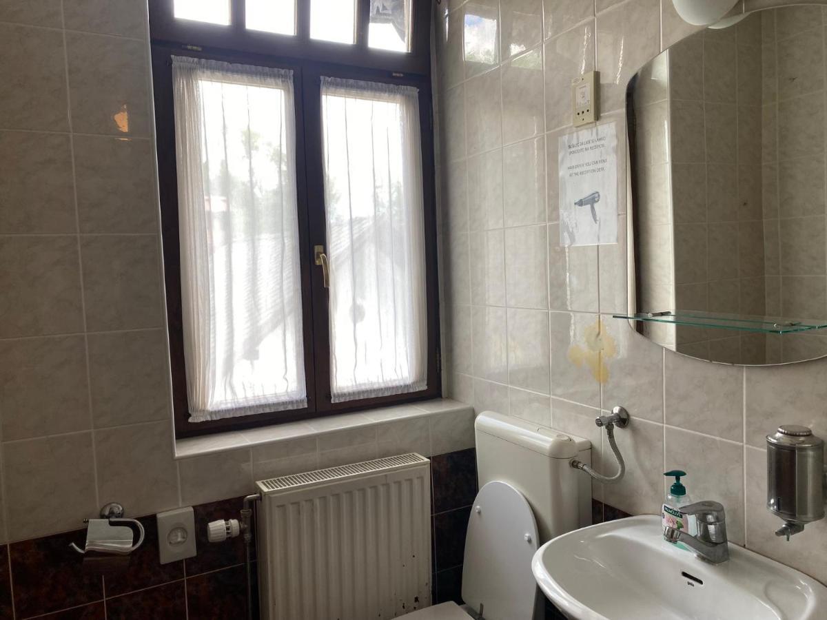 Youth Hostel Bledec מראה חיצוני תמונה